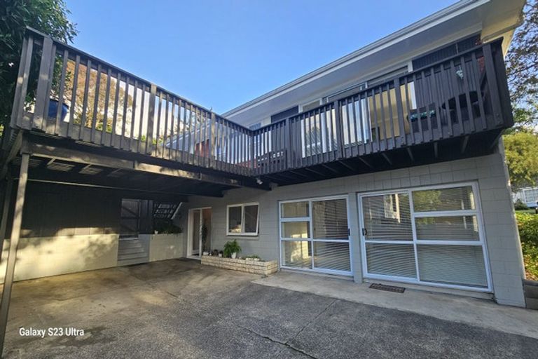 Photo of property in 11 Bellfield Road, Opaheke, Papakura, 2113