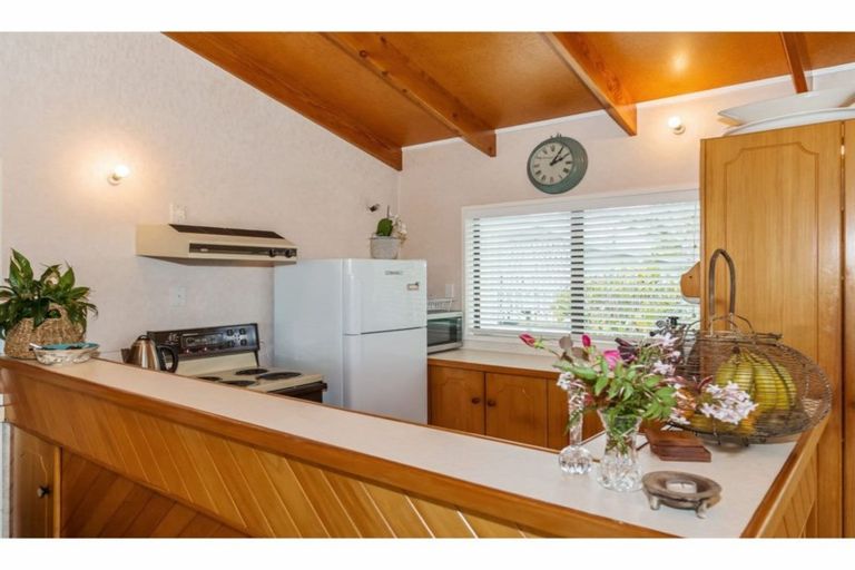 Photo of property in 16 Gerontius Lane, Snells Beach, 0920