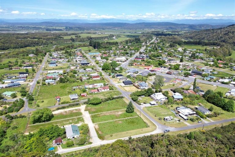 Photo of property in 3 Clifford Street, Blackball, 7804