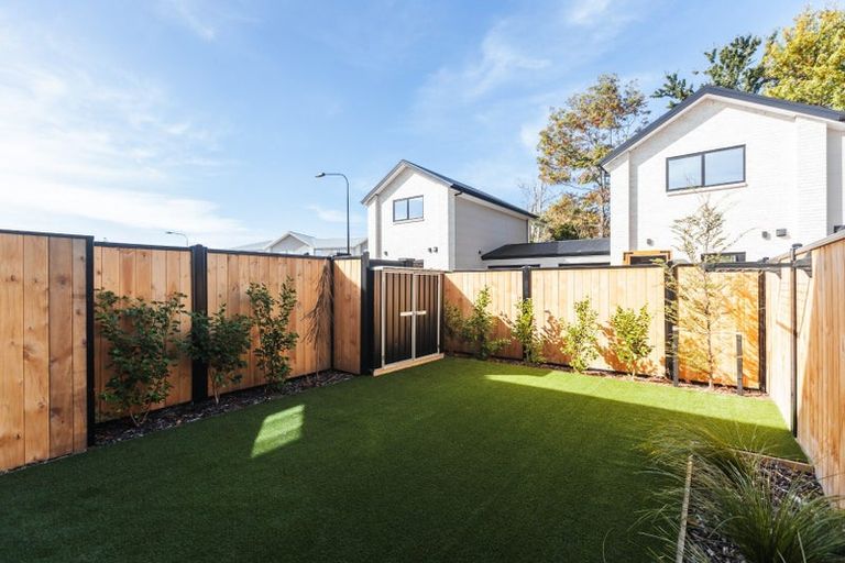 Photo of property in 4/12 Matata Place, Dallington, Christchurch, 8061