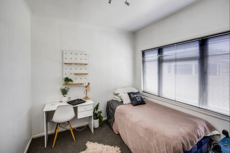 Photo of property in 305b Terrace Road, Parkvale, Hastings, 4122