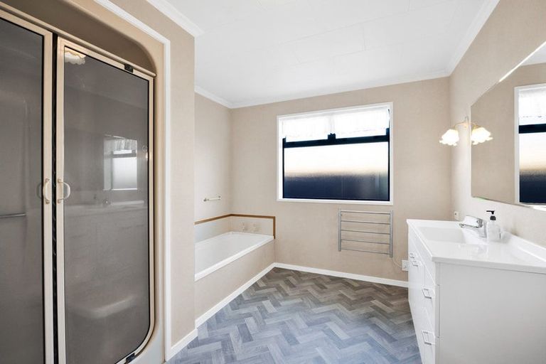 Photo of property in 51 Wilson Street, Hawera, 4610