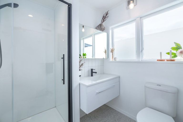 Photo of property in 53 Brandon Street, Featherston, 5710