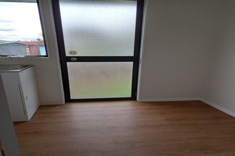 Photo of property in 2/15 Scott Road, Papakura, 2110