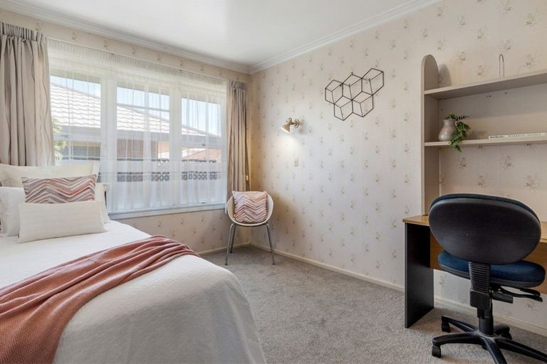 Photo of property in 40 Pemberton Crescent, Greerton, Tauranga, 3112