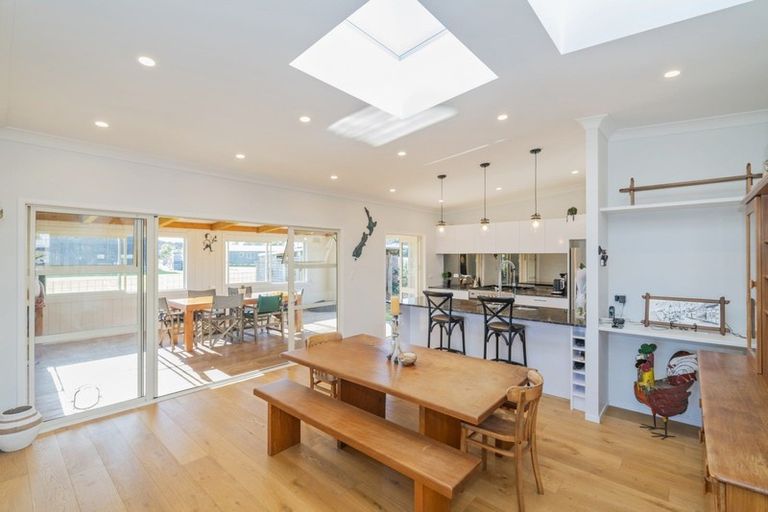 Photo of property in 130 Harbour Drive, Matarangi, Whitianga, 3592