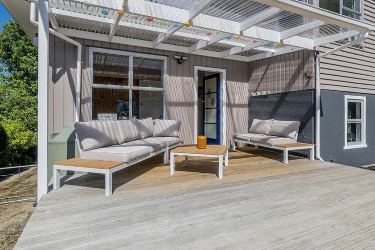 Photo of property in 22 Kawiu Road, Levin, 5510