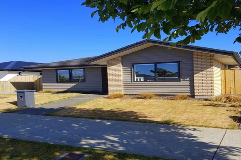 Photo of property in 54 Pegasus Boulevard, Pegasus, 7612