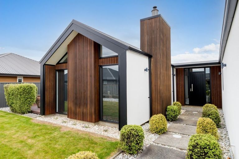 Photo of property in 15 Anderton Crescent, Mosgiel, 9024