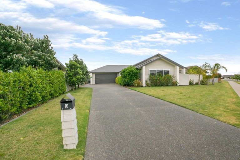 Photo of property in 3 Kapuka Street, Papamoa Beach, Papamoa, 3118