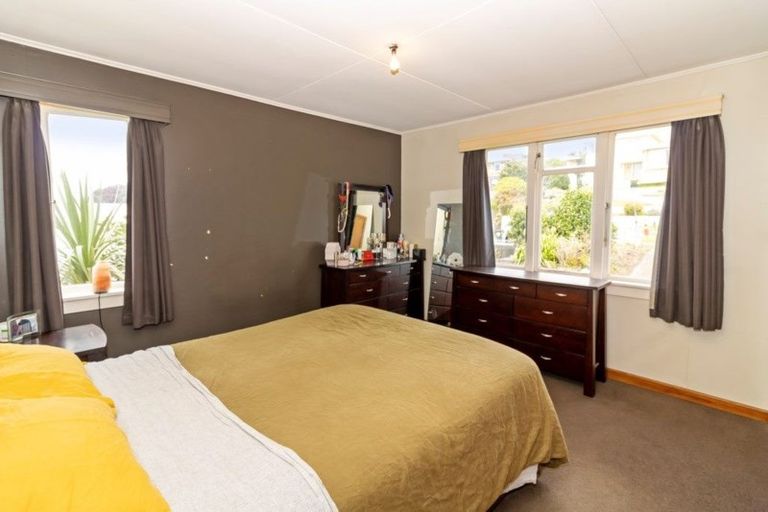 Photo of property in 73 Bayly Road, Blagdon, New Plymouth, 4310