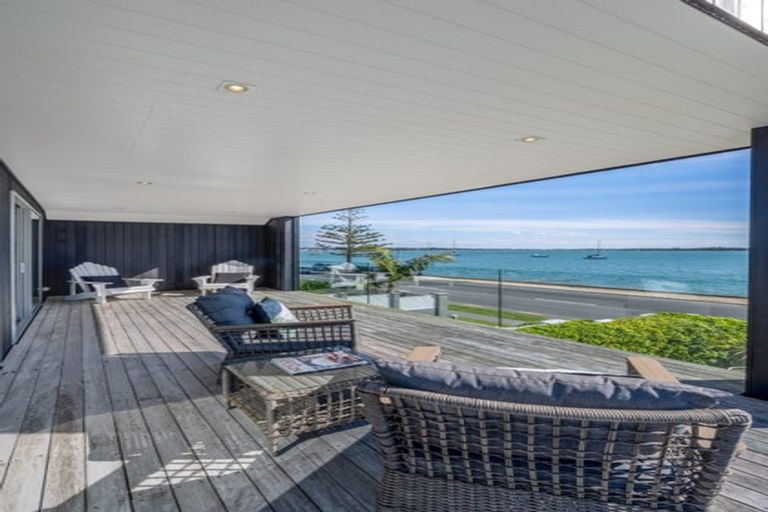 Photo of property in 8 The Parade, Bucklands Beach, Auckland, 2012