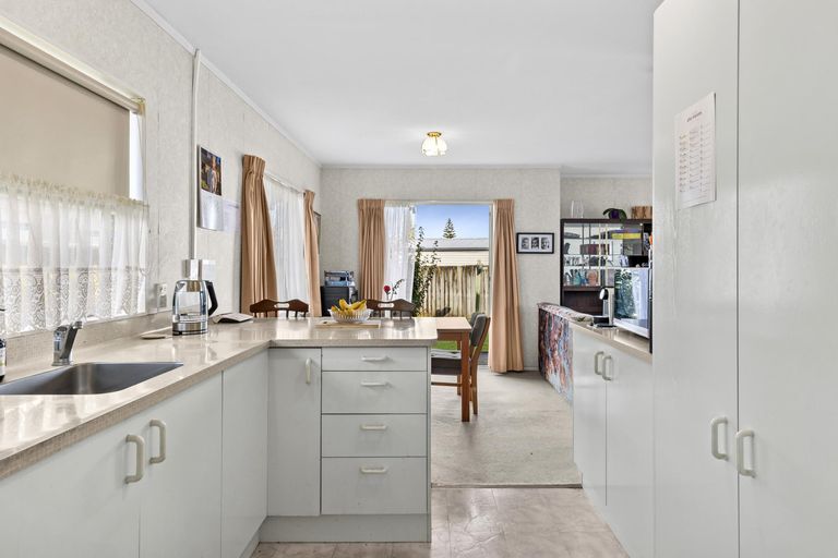 Photo of property in 21 Norman Street, Nawton, Hamilton, 3200