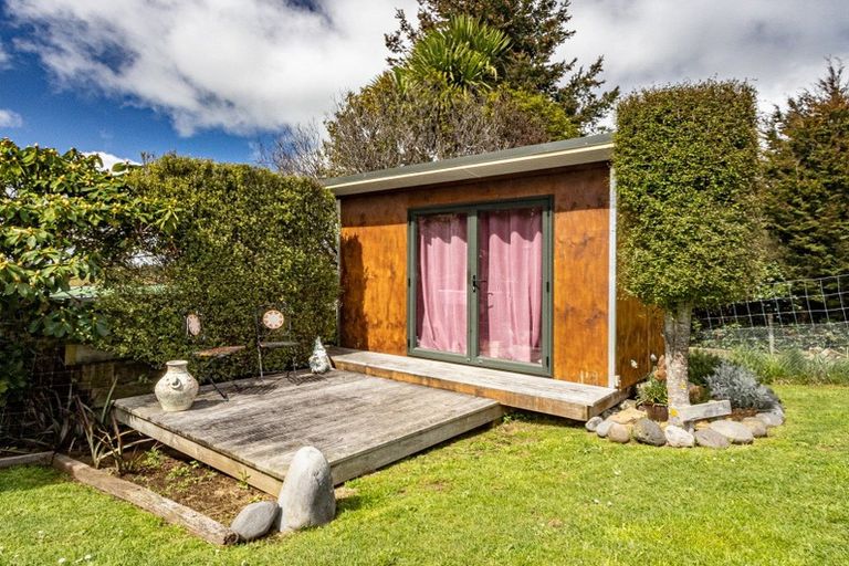 Photo of property in 15 Carter Terrace, Ohakune, 4625