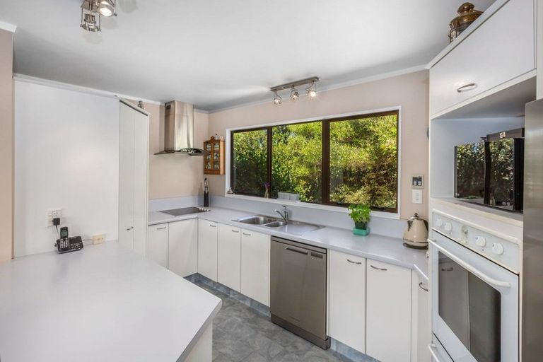 Photo of property in 11 Musket Lane, Whitby, Porirua, 5024