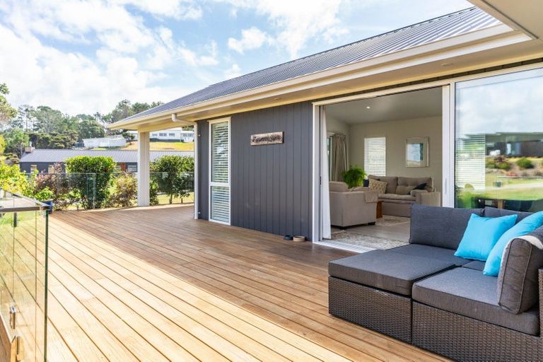 Photo of property in 150 Estuary Drive, Mangawhai Heads, Mangawhai, 0505