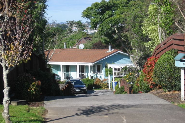 Photo of property in 10 Moxham Grove, Massey, Auckland, 0614