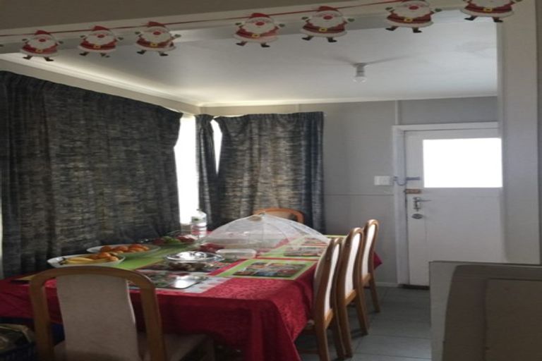 Photo of property in 72b Swaffield Road, Papatoetoe, Auckland, 2025