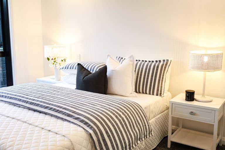 Photo of property in 1 Mangatainoka Lane, Awapuni, 4412