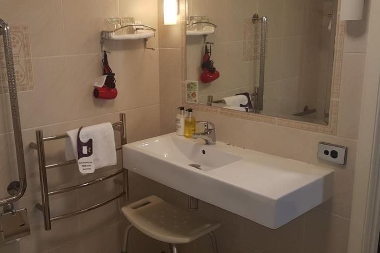 Photo of property in Orchard Cottages, 312/6 Point Road, Monaco, Nelson, 7011