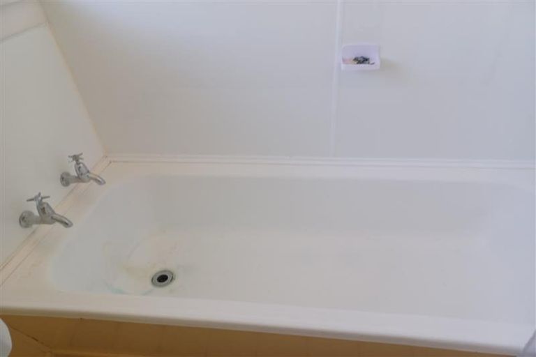 Photo of property in 35a Coutts Road, Gore, 9710