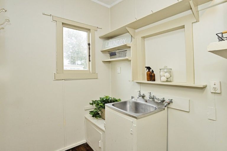 Photo of property in 72 Sydney Street, Windsor, Invercargill, 9810