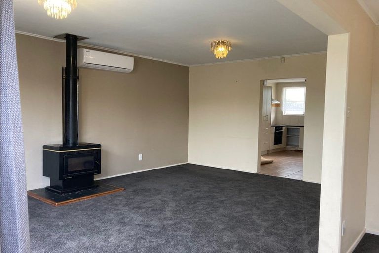 Photo of property in 15 Gardiner Grove, Mangere East, Auckland, 2024
