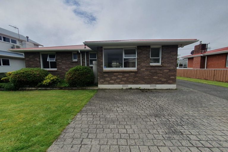 Photo of property in 38 Cowling Road, Hurdon, New Plymouth, 4310