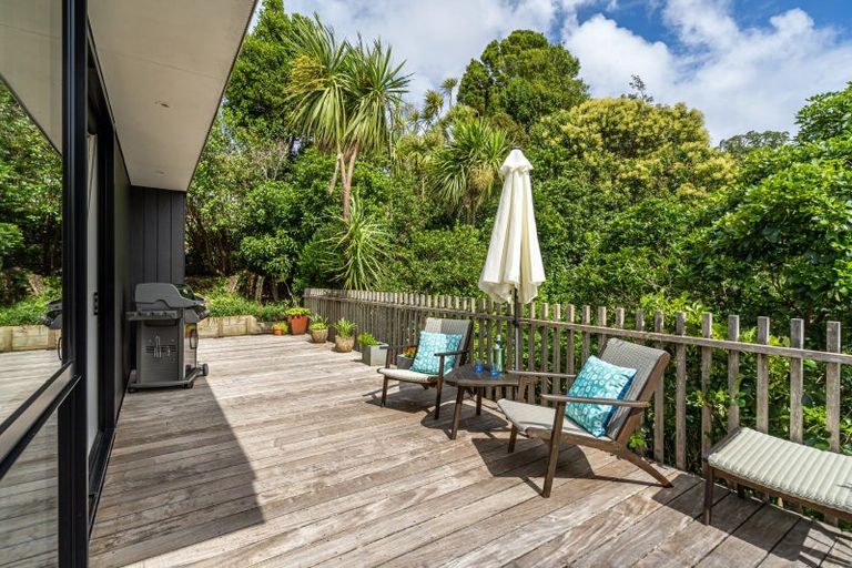 Photo of property in 15b Verran Road, Birkenhead, Auckland, 0626