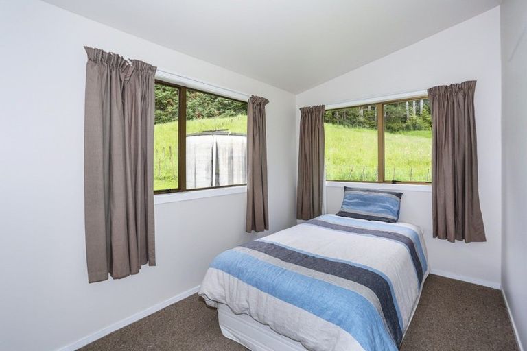 Photo of property in 32 Cascade Road, Bombay, 2675