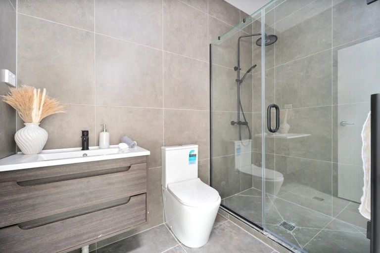 Photo of property in 6/442 Old Te Atatu Road, Te Atatu Peninsula, Auckland, 0610