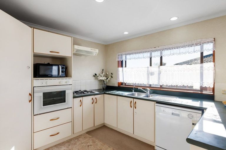 Photo of property in 26 Farnborough Drive, Nawton, Hamilton, 3200