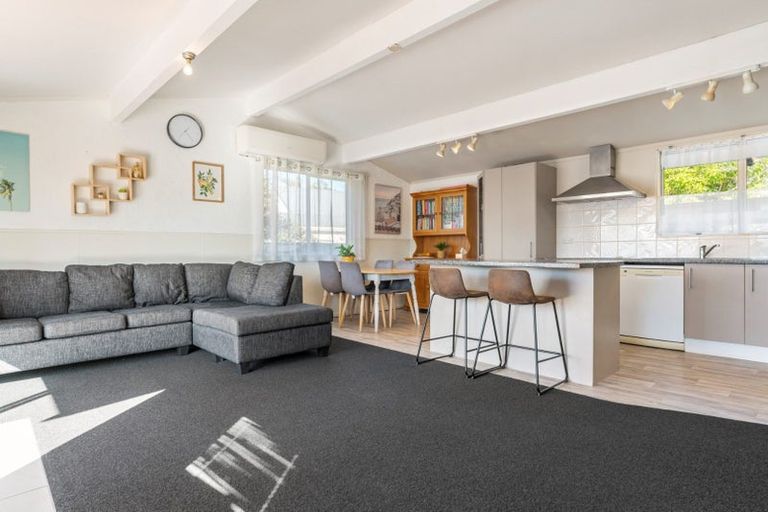 Photo of property in 200 Dickson Road, Papamoa Beach, Papamoa, 3118