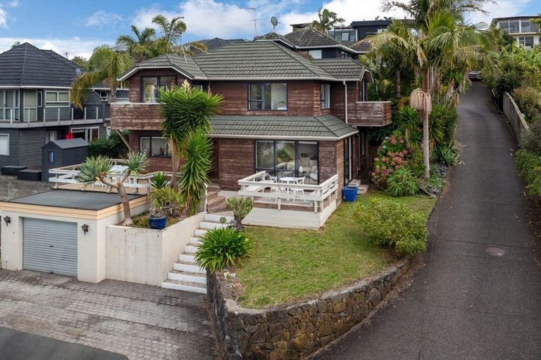 Photo of property in 1/21 Commodore Parry Road, Castor Bay, Auckland, 0620
