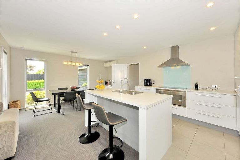 Photo of property in 18 Heathridge Place, Lincoln, 7608