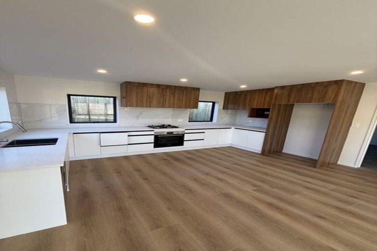 Photo of property in 44b Orams Road, Hillpark, Auckland, 2102