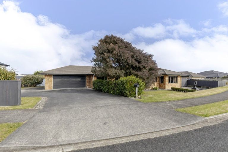 Photo of property in 30 Jules Crescent, Bell Block, New Plymouth, 4312