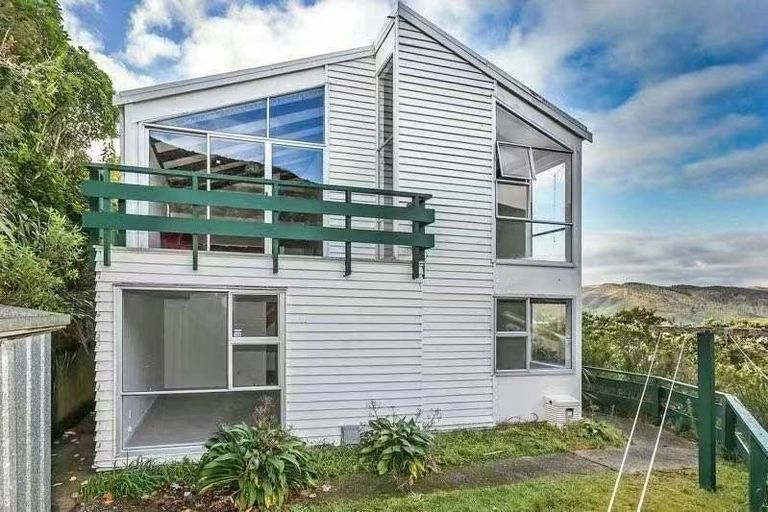 Photo of property in 7a Buxton Avenue, Karori, Wellington, 6012