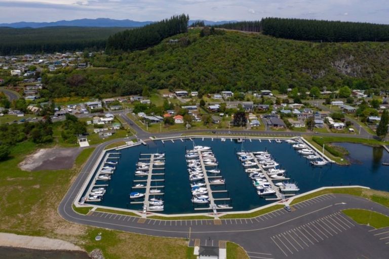 Photo of property in 34 Motuoapa Esplanade, Motuoapa, Turangi, 3382