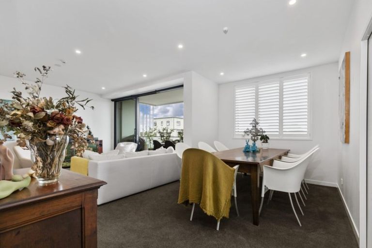 Photo of property in 201/8a Lake Pupuke Drive, Takapuna, Auckland, 0622