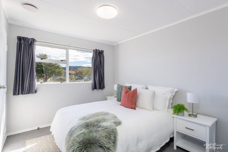 Photo of property in 118 Norana Road, Timberlea, Upper Hutt, 5018