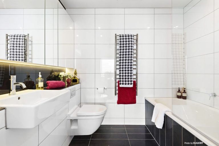 Photo of property in 804/1 Market Lane, Wellington Central, Wellington, 6011