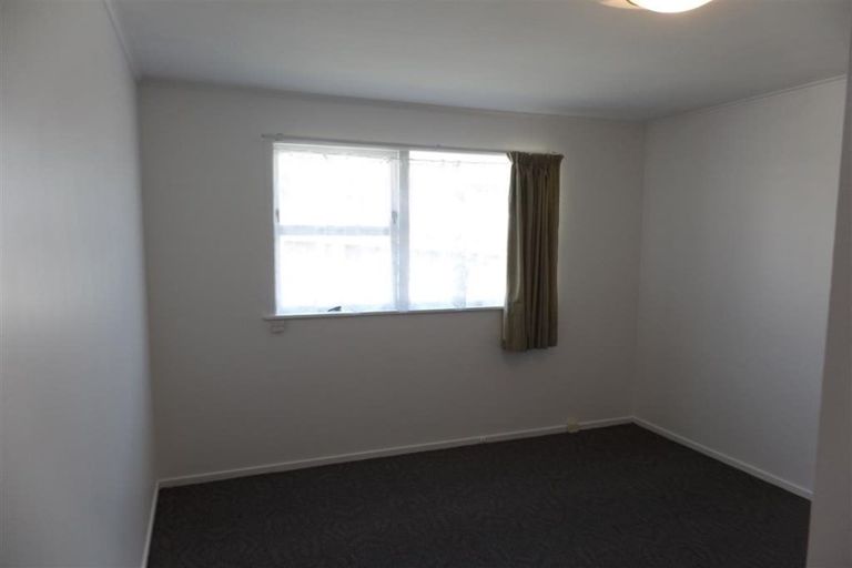 Photo of property in 14 Helena Street, Massey, Auckland, 0614