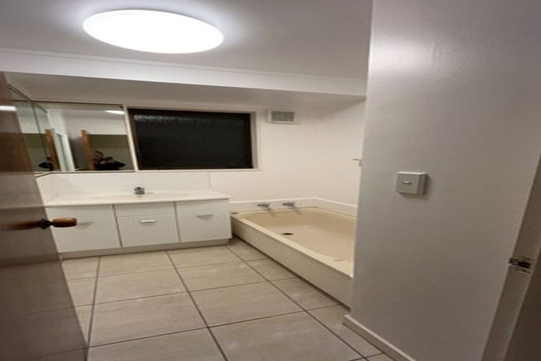 Photo of property in 42 Viewmont Drive, Harbour View, Lower Hutt, 5010