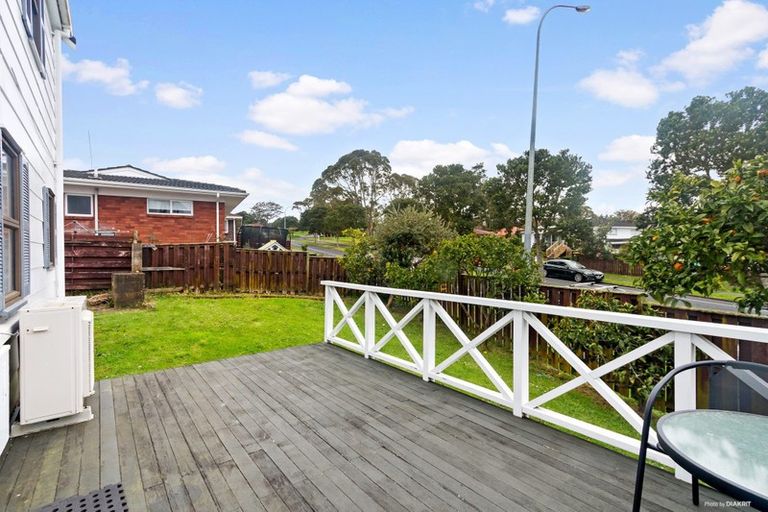 Photo of property in 1/22 Highland Park Drive, Highland Park, Auckland, 2010