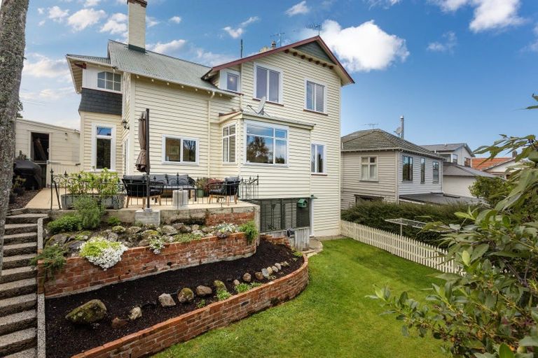 Photo of property in 75 Eglinton Road, Mornington, Dunedin, 9011