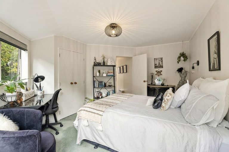 Photo of property in 10 Palmgreen Court, Stanmore Bay, Whangaparaoa, 0932