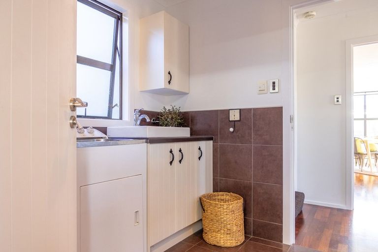 Photo of property in 20 Frye Crescent, Albert Town, Wanaka, 9305