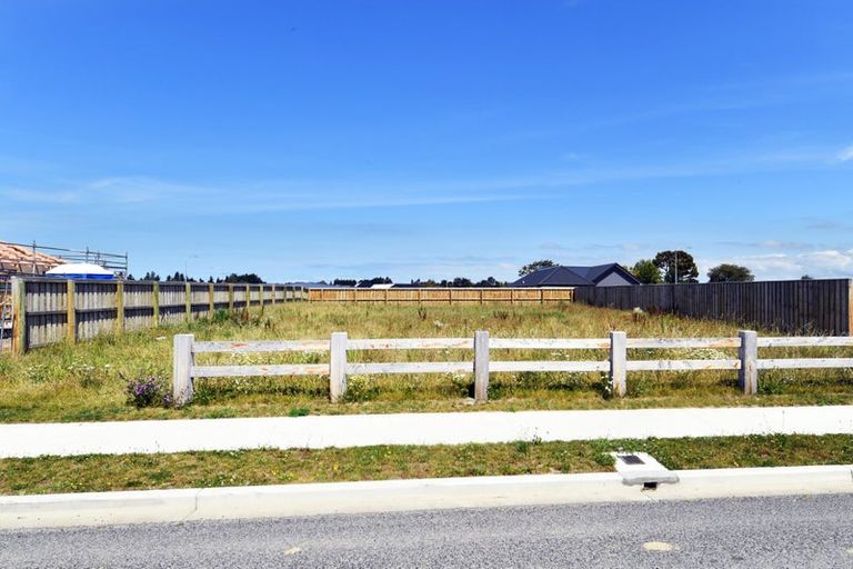 Photo of property in 70 Amberley Beach Road, Amberley, 7410