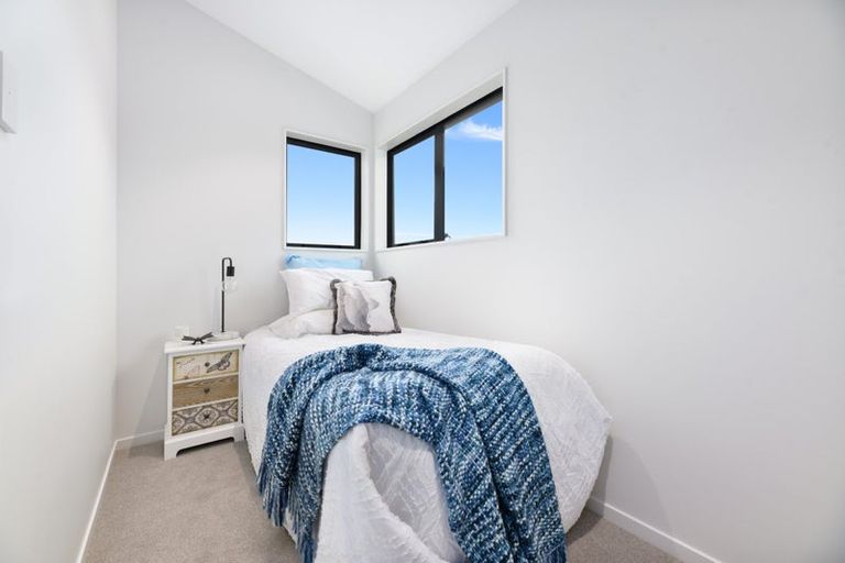 Photo of property in 18a Stratford Avenue, Milford, Auckland, 0620